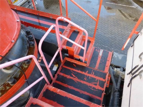 Конусная дробилка SANDVIK UH440i купить в компании Рабочие Машины