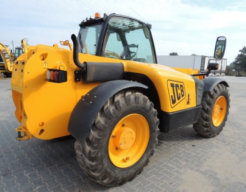 Телескопический погрузчик JCB 531-70 купить в компании Рабочие Машины