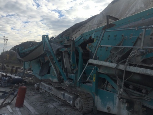 Грохот POWERSCREEN Chieftain 2100X track (3 Deck) купить в компании Рабочие Машины