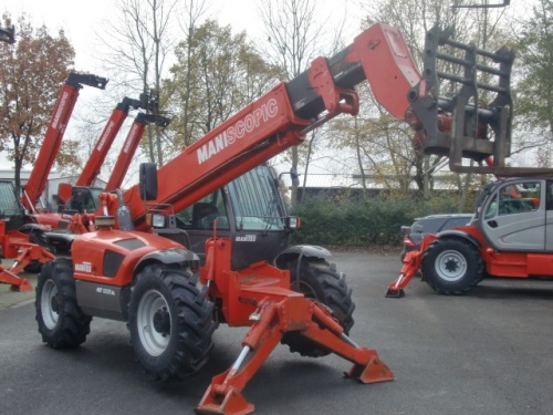 Телескопический погрузчик Manitou 1335 SL купить в компании Рабочие Машины