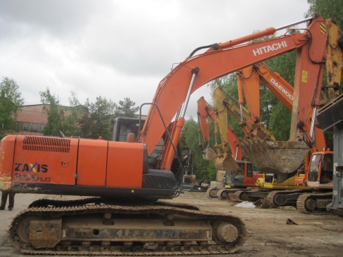 Гусеничный экскаватор hitachi Zaxis 200LC-3 2012 гв купить в компании Рабочие Машины