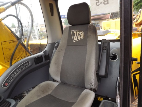 Экскаватор гусеничный JCB JS200LC купить в компании Рабочие Машины