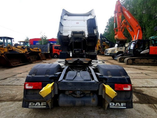 5385. Грузовой тягач DAF XF купить в компании Рабочие Машины