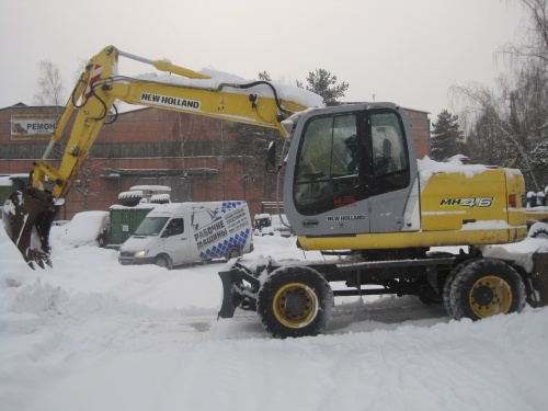 Колесный экскаватор New Holland MH 4.6 купить в компании Рабочие Машины