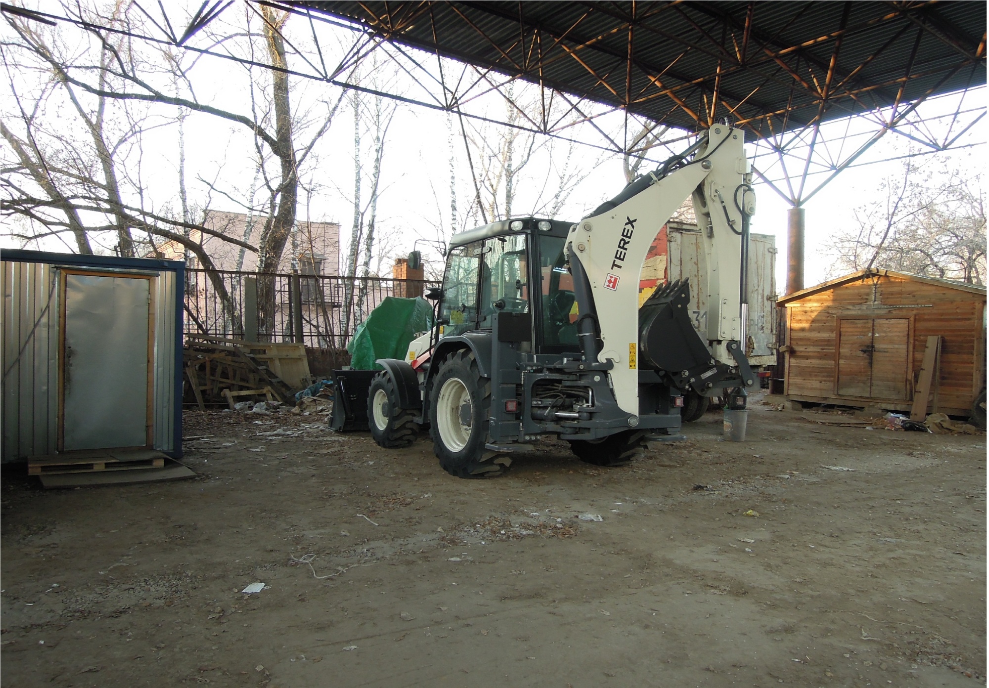 Экскаватор-погрузчик TEREX TLB 890 купить в компании Рабочие Машины