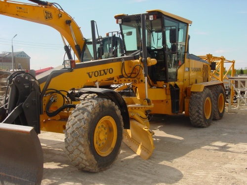 автогрейдер VOLVO G 946 купить в компании Рабочие Машины