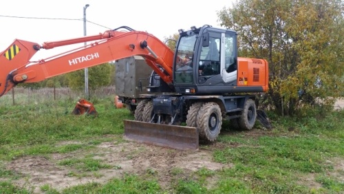 Колесный экскаватор HITACHI ZX170W-3 купить в компании Рабочие Машины