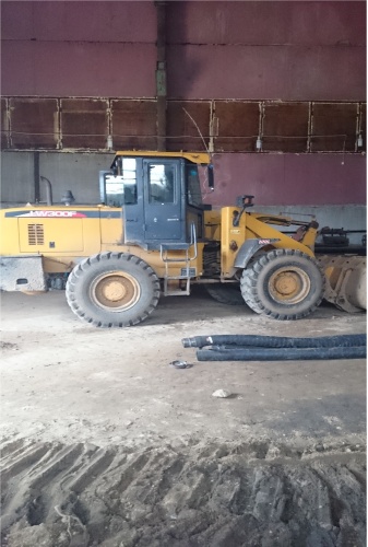 Фронтальный погрузчик XCMG LW300F купить в компании Рабочие Машины