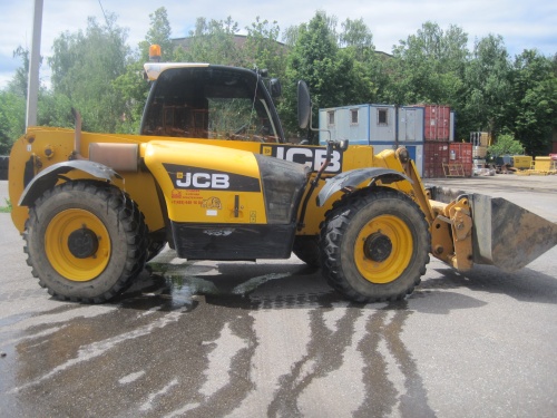 Телескопический погрузчик JCB loadall 531-70 2012 года купить в компании Рабочие Машины