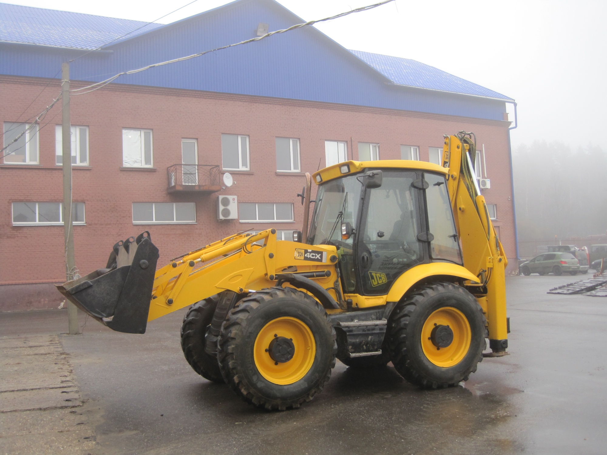 экскаватор-погрузчик JCB 4CX купить в компании Рабочие Машины