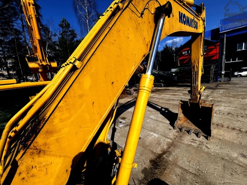Гусеничный экскаватор KOMATSU PC300-8M0 купить в компании Рабочие Машины