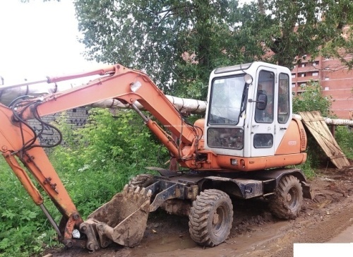экскаватор колесный Hyundai robex 500W купить в компании Рабочие Машины