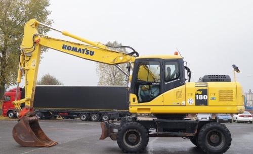 Колесный экскаватор Komatsu PW180-7E0 купить в компании Рабочие Машины