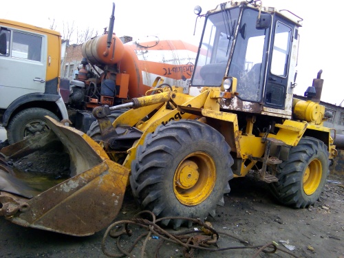погрузик фронтальный АМКОДОР 325-01 купить в компании Рабочие Машины