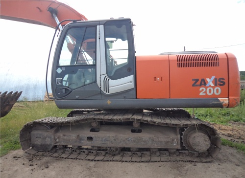 Гусеничный экскаватор HITACHI ZX 200LC купить в компании Рабочие Машины
