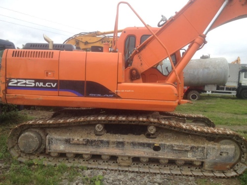 Гусеничный экскаватор DOOSAN / DAEWOO SOLAR 225NLCV купить в компании Рабочие Машины