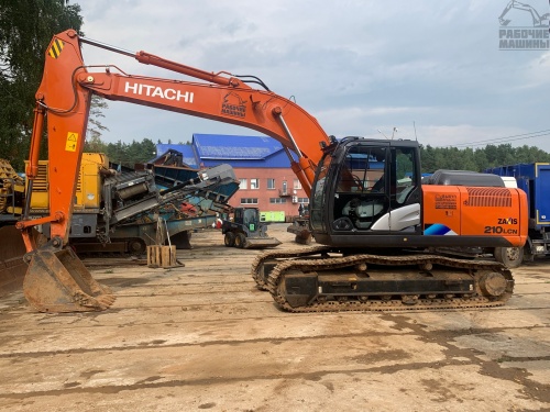 Гусеничный экскаватор Hitachi ZX210 купить в компании Рабочие Машины