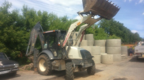 экскаватор-погрузчик TEREX 815 купить в компании Рабочие Машины