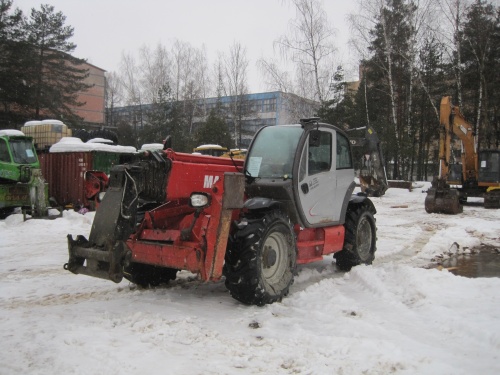 Телескопический погрузчик MANITOU MT1840 купить в компании Рабочие Машины