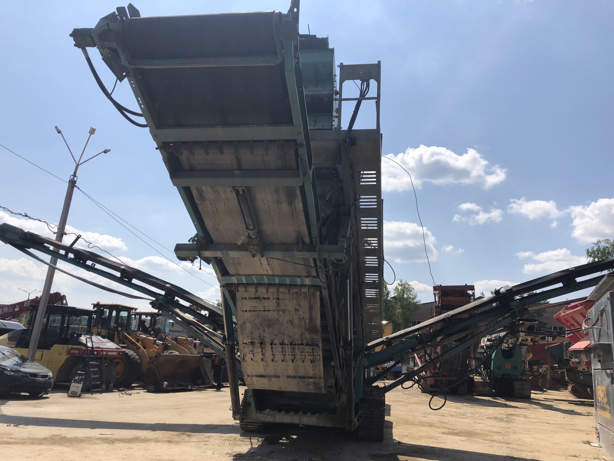 Грохот Powerscreen Chieftain 2100 track купить в компании Рабочие Машины
