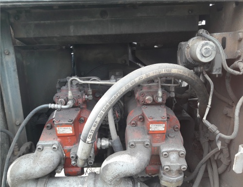 Гусеничный экскаватор HITACHI EX 300 купить в компании Рабочие Машины