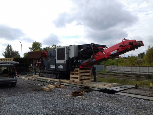 Щековая дробилка SANDVIK QJ240 (Extec C-10+) 2012 года купить в компании Рабочие Машины