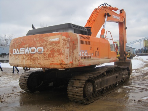 Гусеничный экскаватор DOOSAN / DAEWOO SOLAR 420LC-V 2001г купить в компании Рабочие Машины