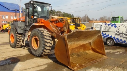 Фронтальный погрузчик HITACHI ZW 220, 2013 г. купить в компании Рабочие Машины