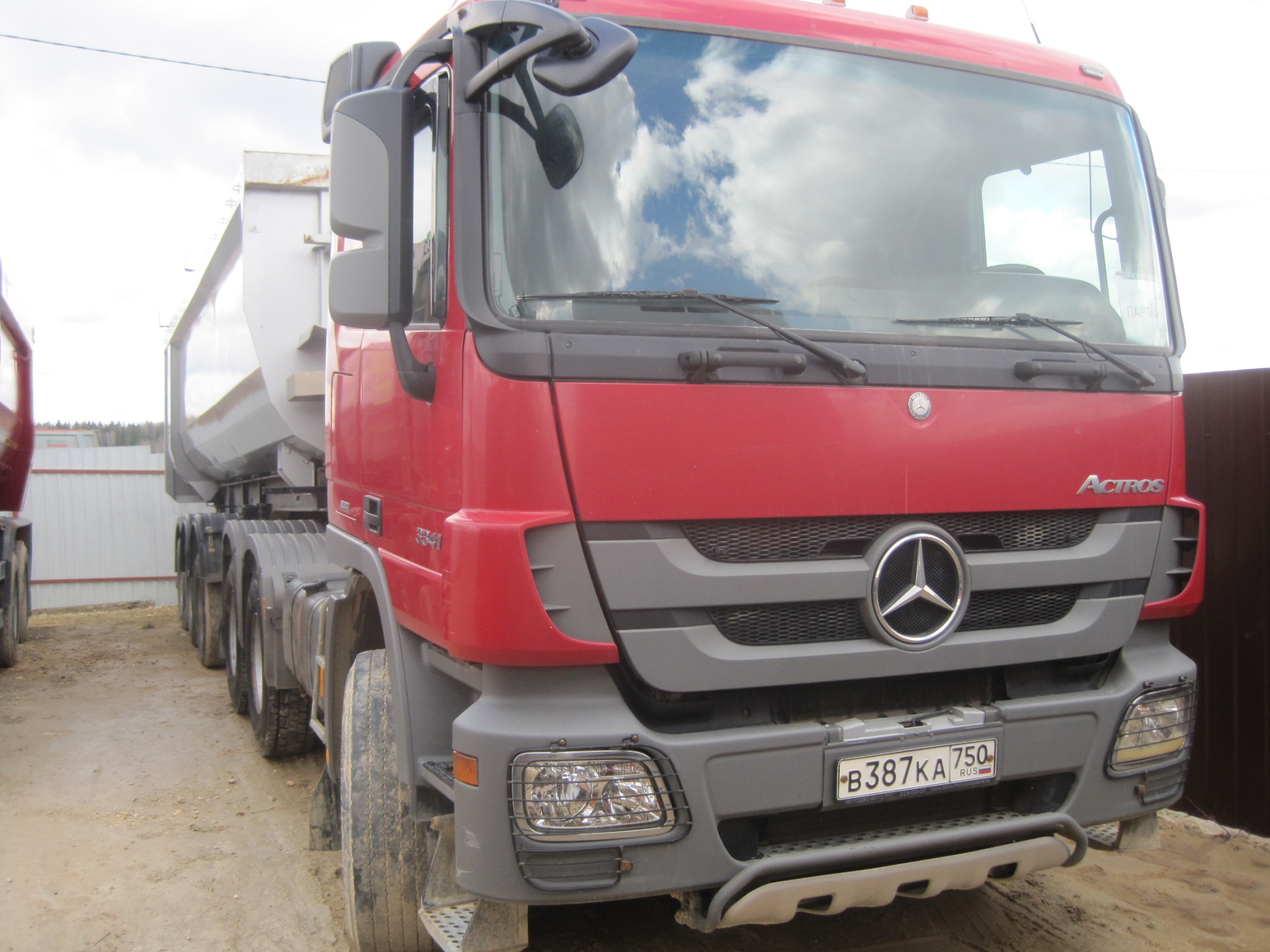Седельный тягач Mercedes-benz Actros 3341S 2013 г купить в компании Рабочие Машины