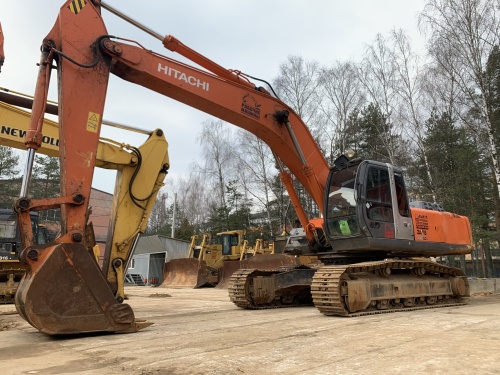 Гусеничный экскаватор HITACHI ZX330 купить в компании Рабочие Машины