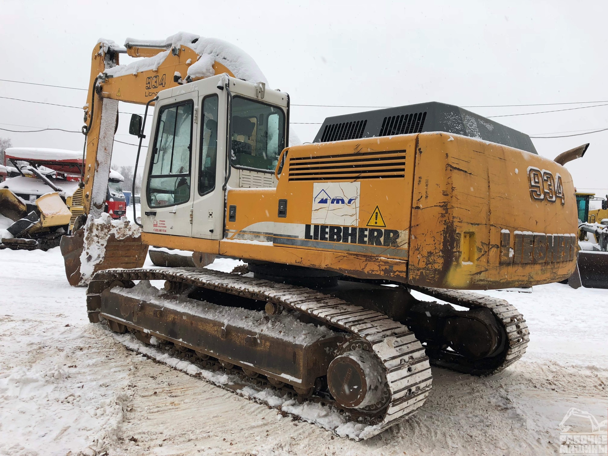 Гусеничный экскаватор LIEBHERR R 934, 2005 г. купить в компании Рабочие Машины