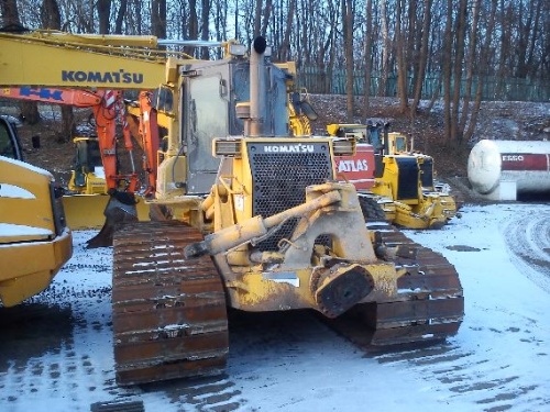 Бульдозер Komatsu D61PX-15ЕО купить в компании Рабочие Машины