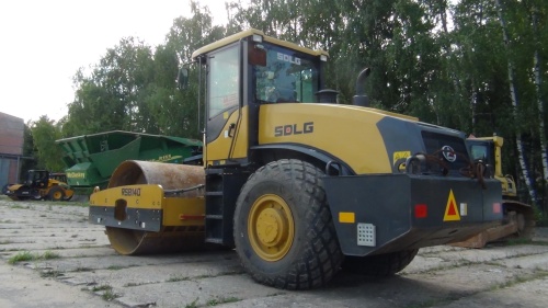 Каток дорожный SDLG / LINGONG RS8140 купить в компании Рабочие Машины
