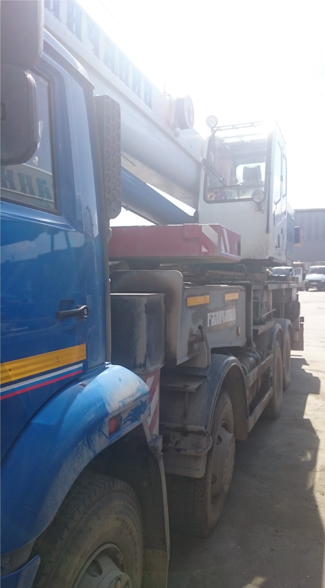 АвтокранГАЛИЧАНИНКС-65713-1 шасси КамАЗ-65201 (8 х 4) купить в компании Рабочие Машины