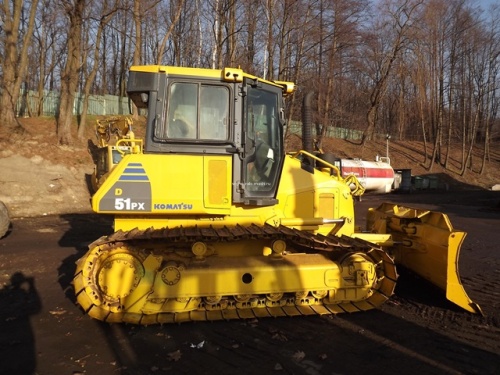 Бульдозер Komatsu D51PX-22 купить в компании Рабочие Машины
