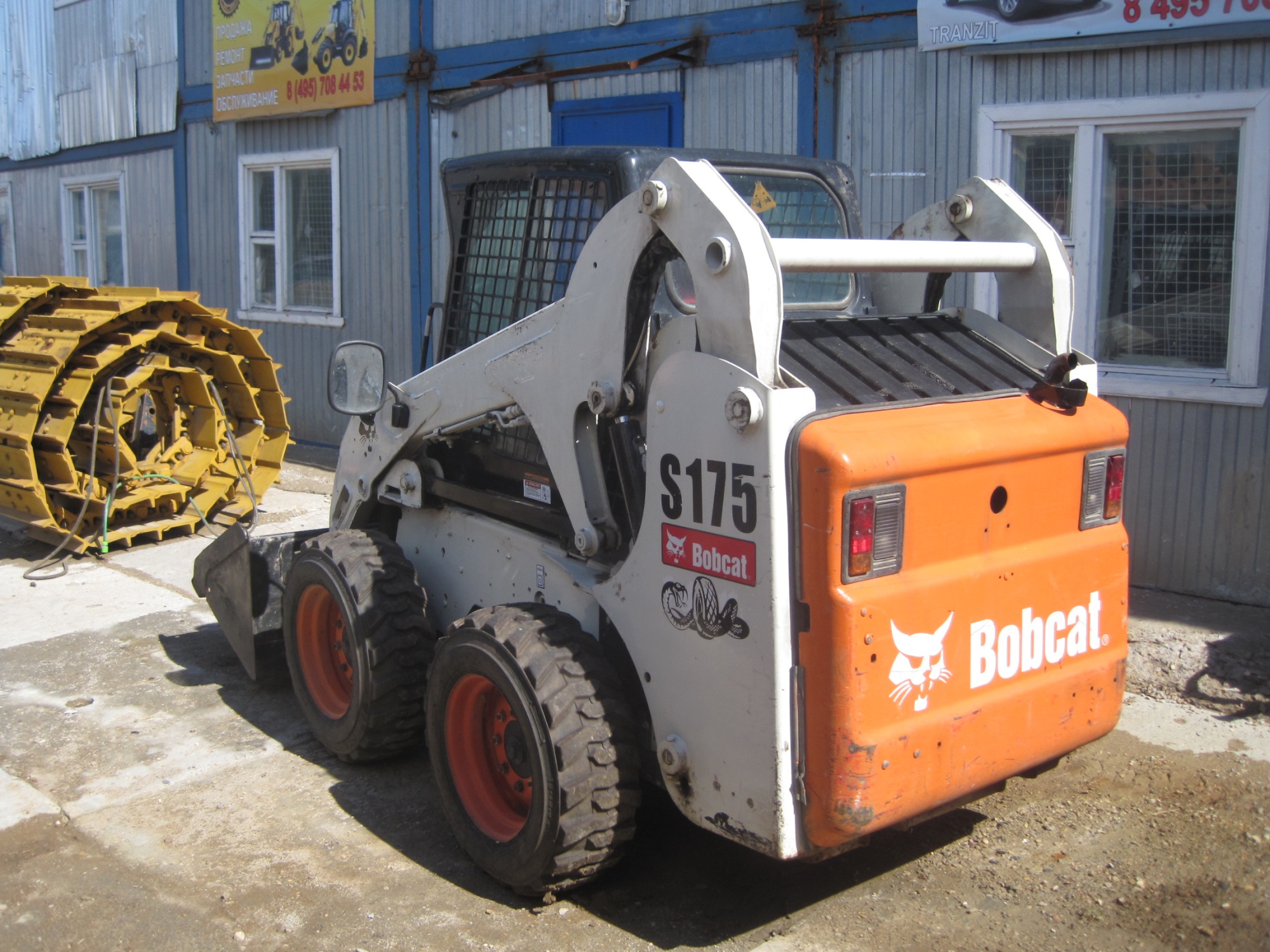 Мини - погрузчик с бортовым поворотом BOBCAT S175 купить в компании Рабочие Машины