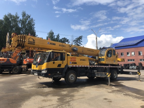 Автокран Xcmg купить в компании Рабочие Машины