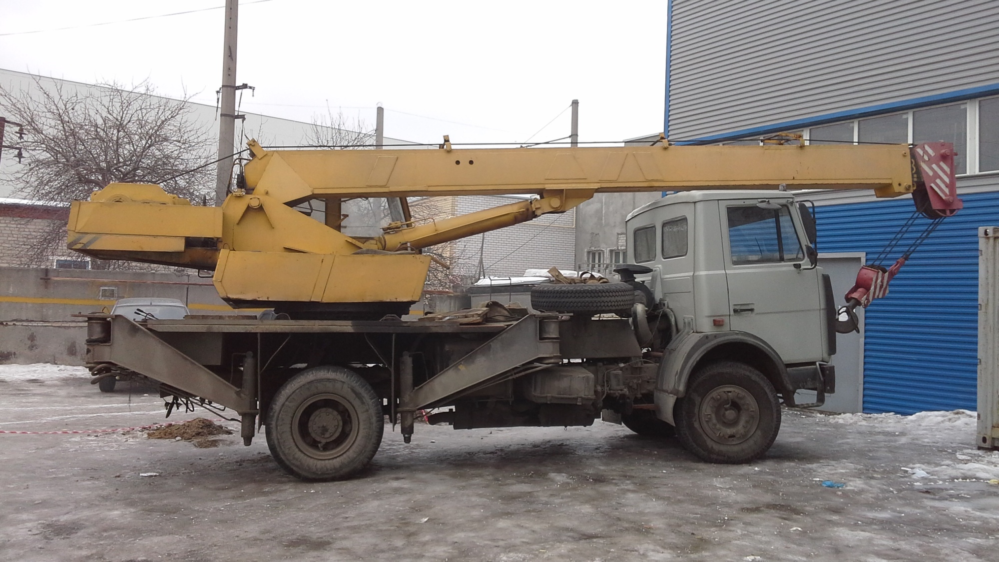 Автокран УГЛИЧМАШ КС-3577-3К купить в компании Рабочие Машины