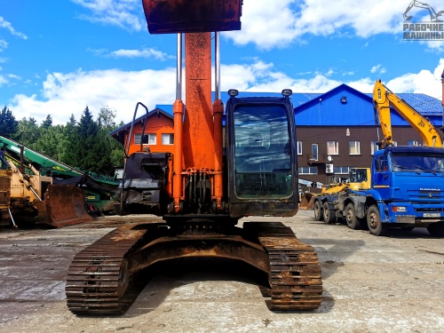 Гусеничный экскаватор HITACHI ZX240-5G купить в компании Рабочие Машины
