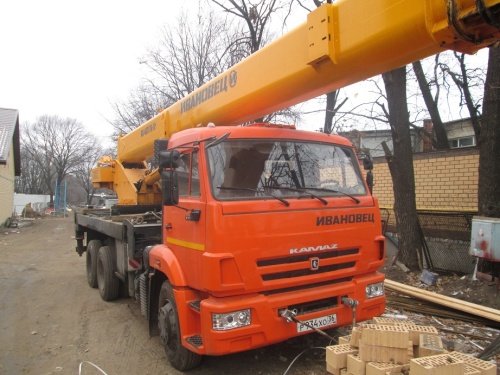 Автокран ИВАНОВЕЦ КС-45717-1Р купить в компании Рабочие Машины