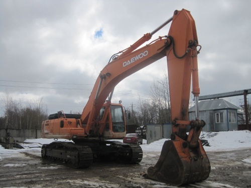 Гусеничный экскаватор DOOSAN / DAEWOO SOLAR 420LC-V 2001г купить в компании Рабочие Машины