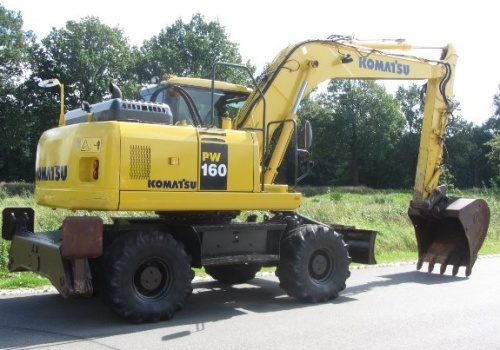 Колёсный экскаватор Komatsu PW 160-7 купить в компании Рабочие Машины