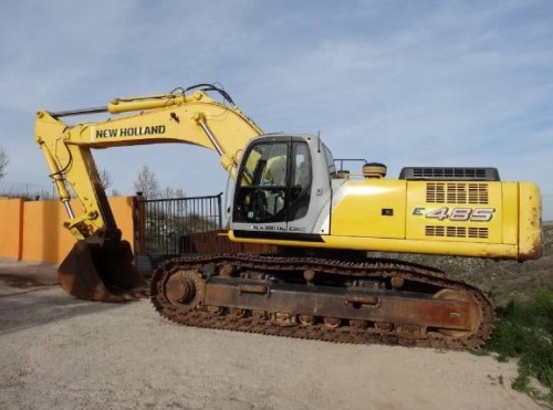 Экскаватор гусеничный New Holland E 485 купить в компании Рабочие Машины
