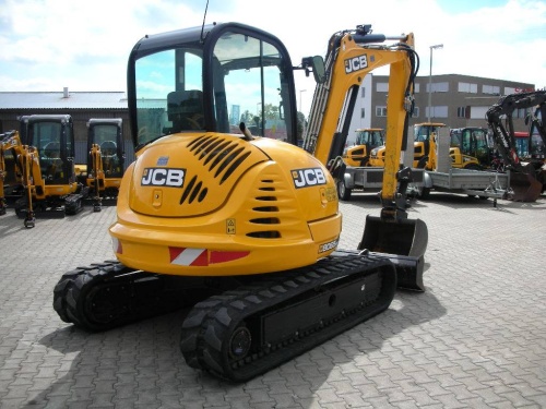 Мини-экскаватор JCB 8065 RTS купить в компании Рабочие Машины