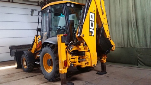 Экскаватор - погрузчик JCB 3CX купить в компании Рабочие Машины