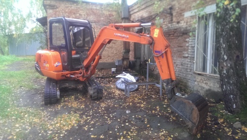 Мини - экскаватор гусеничныйHITACHI ZX 30U-3 купить в компании Рабочие Машины