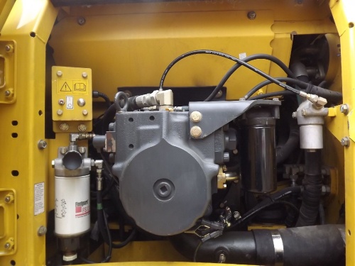 Экскаватор гусеничный Komatsu PC210LC-8K купить в компании Рабочие Машины