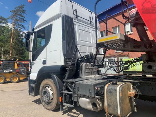 Тягач Седельный IVECO купить в компании Рабочие Машины