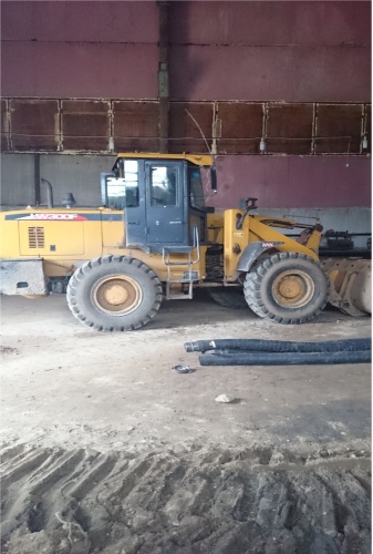 Фронтальный погрузчик XCMG LW300F купить в компании Рабочие Машины
