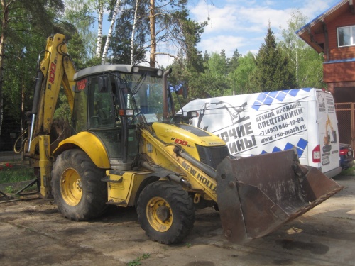 Экскаватор-погрузчик New Holland B100B купить в компании Рабочие Машины